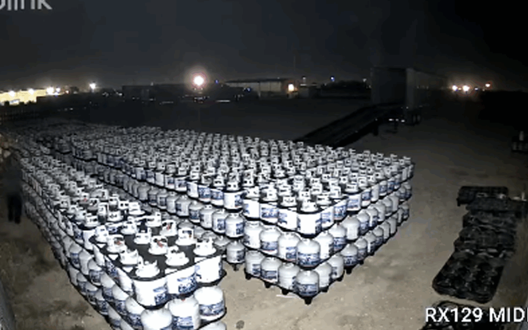 Buscan a sospechosos que robaron 10 tanques de propano en Midland