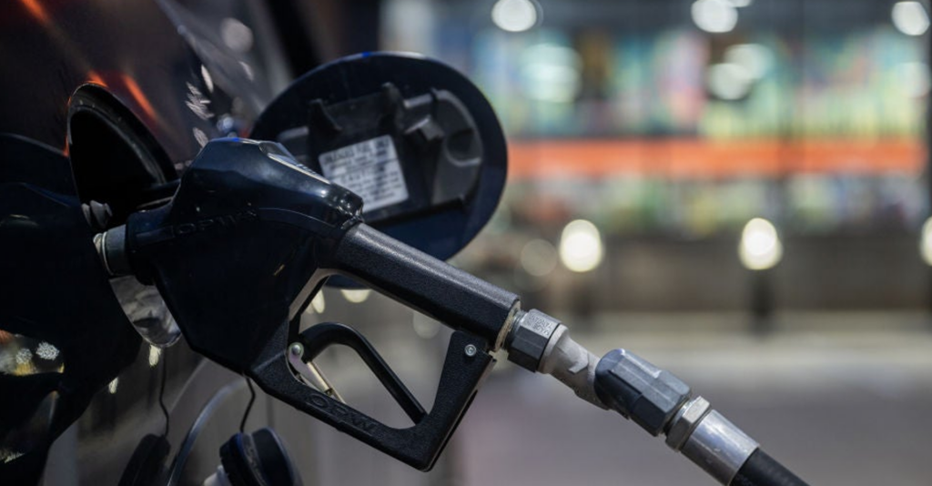 Los precios de la gasolina disminuyeron a nivel nacional ¿Cuanto cuesta la gasolina en Midland y en Odessa?