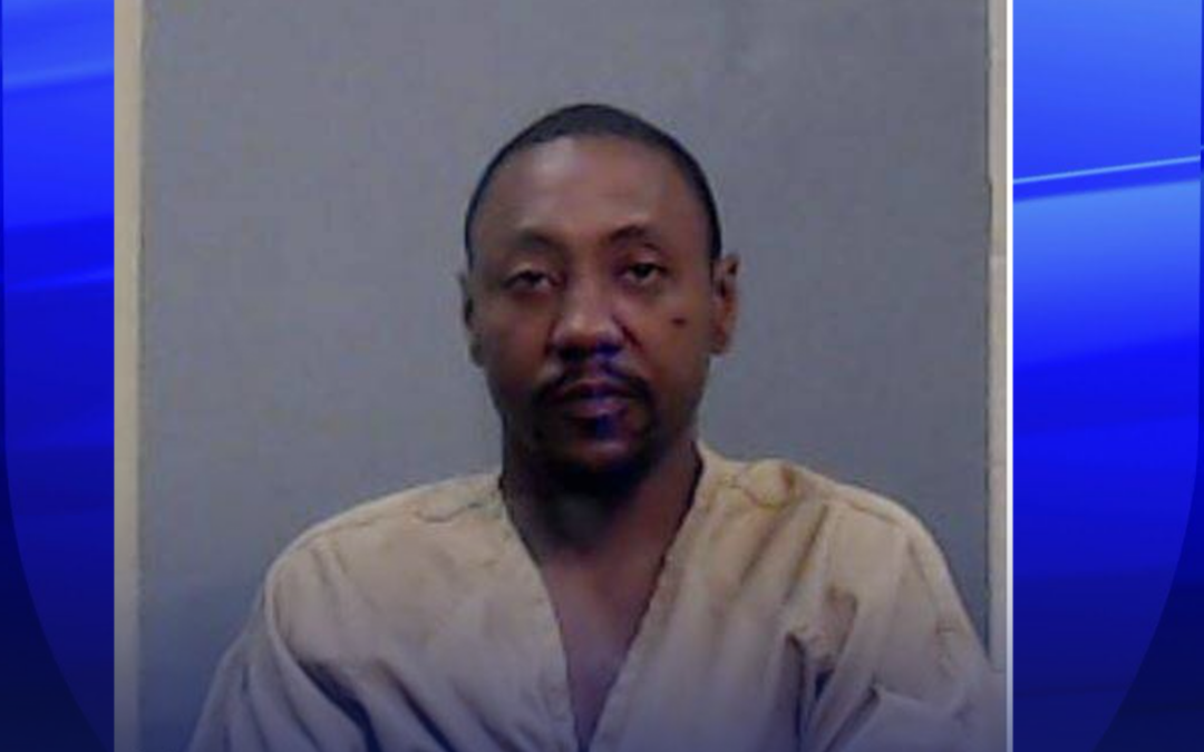 Detienen a hombre por presuntamente tener relaciones sexuales con una menor