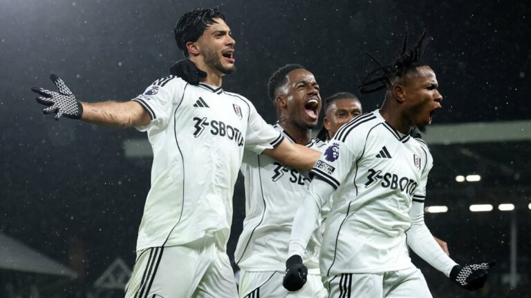 Fulham Busca Nueva Competencia para Raúl Jiménez: Fichaje de un Talento Mexicoestadounidense