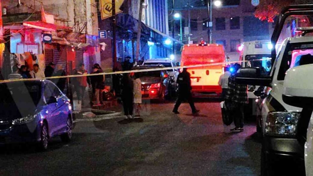 Motosicarios protagonizan tiroteo en restaurante del Centro de CdMx: un muerto y un herido