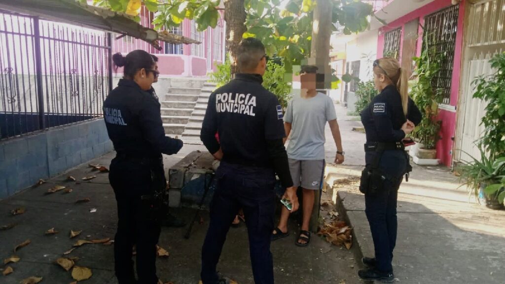 Rescate de víctimas de secuestro virtual en Michoacán: mujer de 68 años y su nieto localizados por la policía municipal