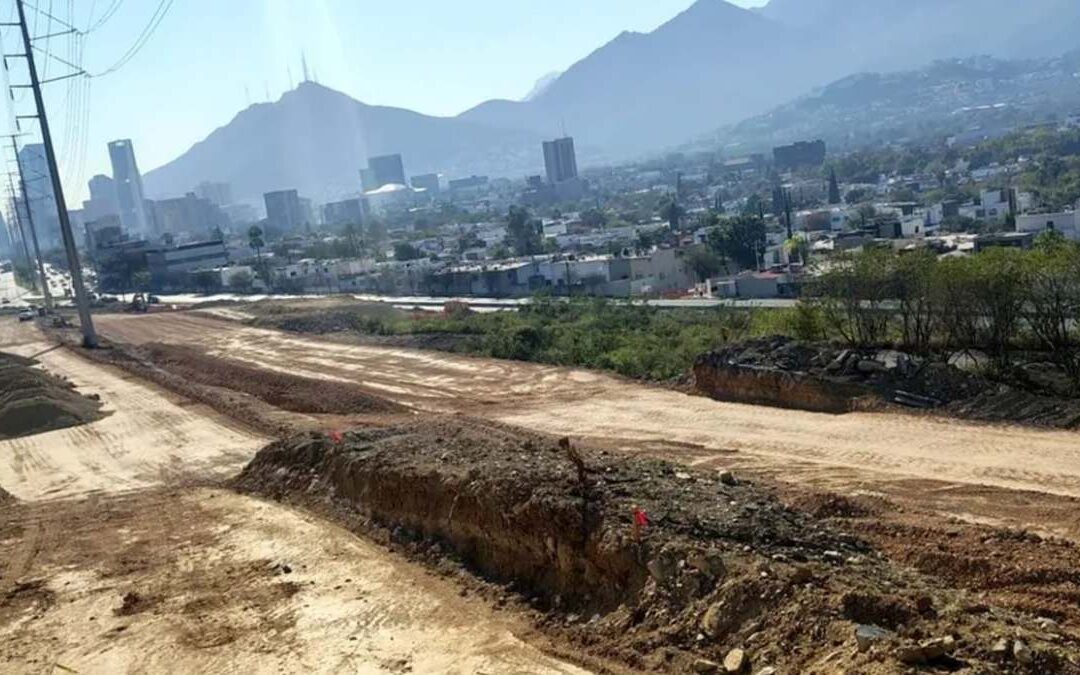 Nuevo Trazo Vial en la Loma Larga: Impulsando la Interconexión San Pedro–Monterrey