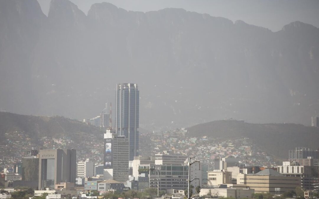 Monterrey: Calidad del aire en alerta tras pirotecnia de Año Nuevo