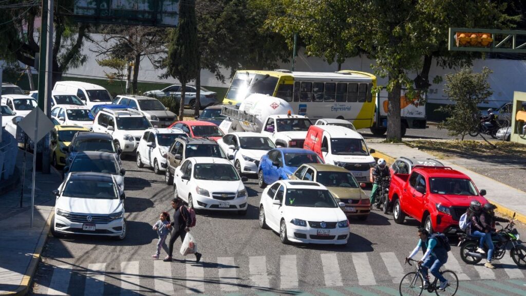 Hoy No Circula en CdMx y Edomex: Detalles del Programa Ambiental para Autos