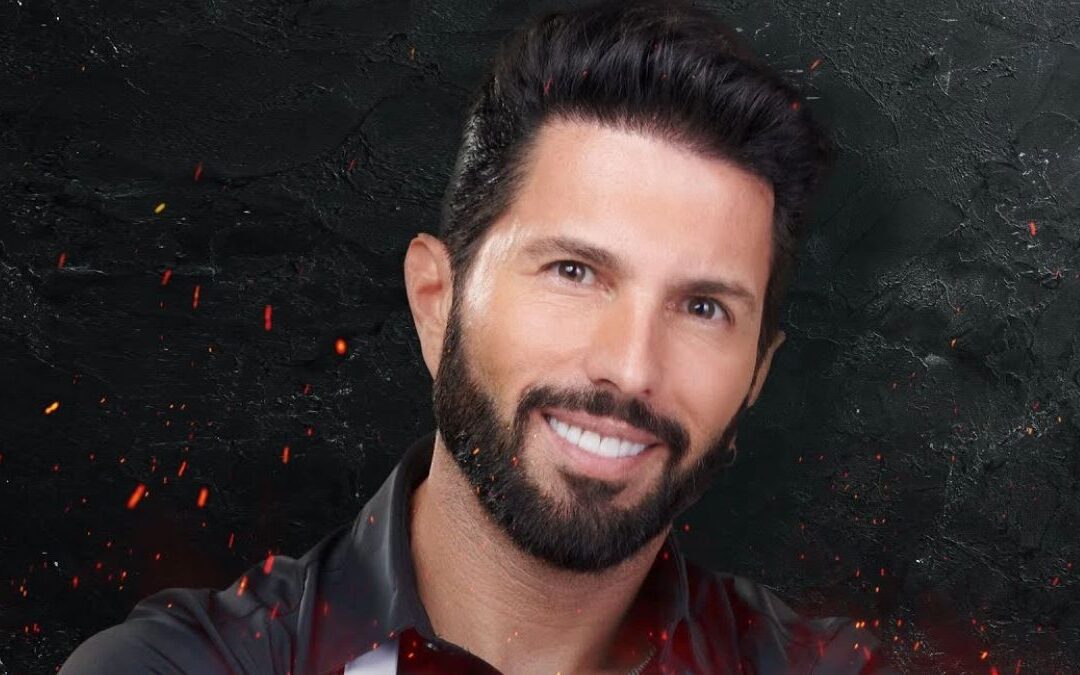 Poncho de Nigris relata su aterrizaje de emergencia y momentos de terror en su avión privado