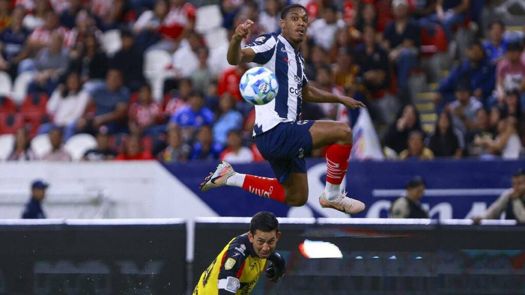 Anthony Martial Brilla con su Primer Gol en la Copa Pacífica para Rayados