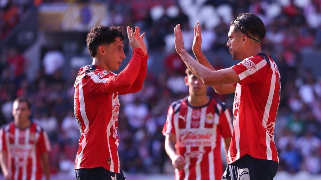 Chivas Brilla en la Copa Pacífica: Medalla de Bronce en la Pretemporada
