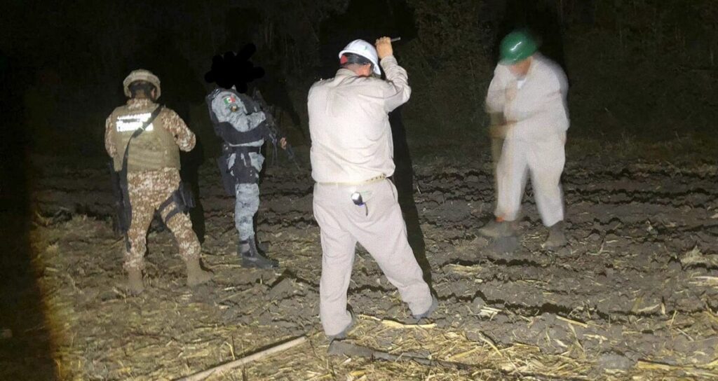 Desmantelan red de combustible robado: 17 mil litros asegurados en finca de Tototlán