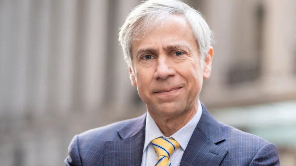 Barry Pollack: El abogado que liberó a Julian Assange y defiende a Nicolás Maduro