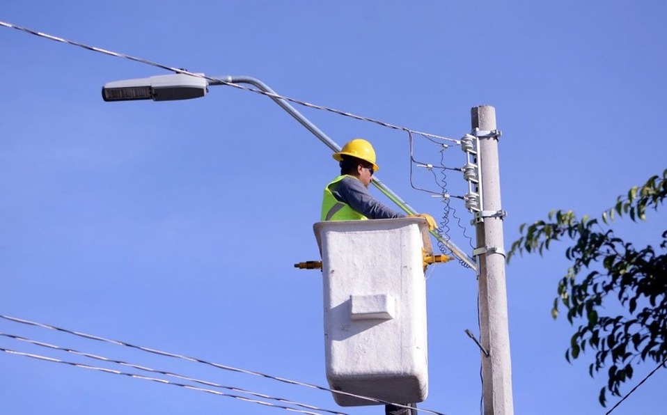 Fallas en Alumbrado Público en Guadalajara Caen un 60% en 2025 Gracias a Nuevas Mejoras Tecnológicas
