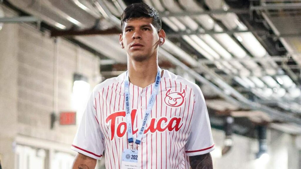 Pumas Avanza en la Negociación por el Fichaje de Robert Morales de Toluca