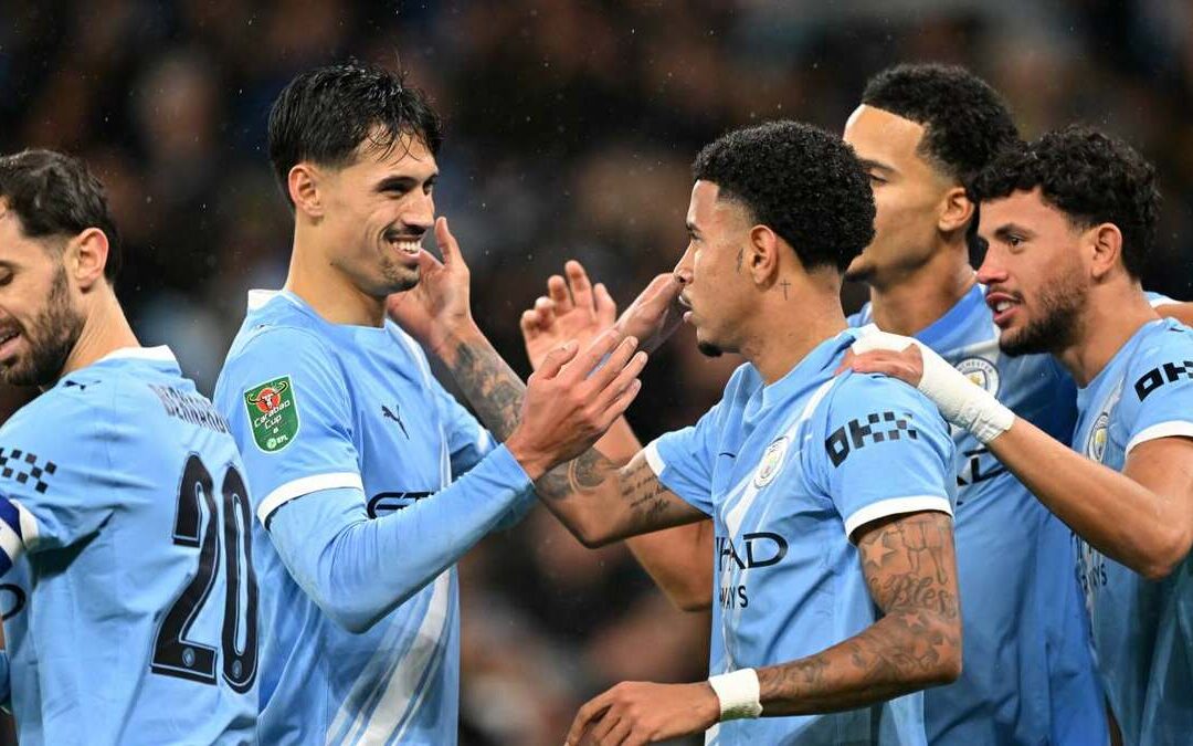 Análisis de Momios: Manchester United vs Manchester City en la Premier League
