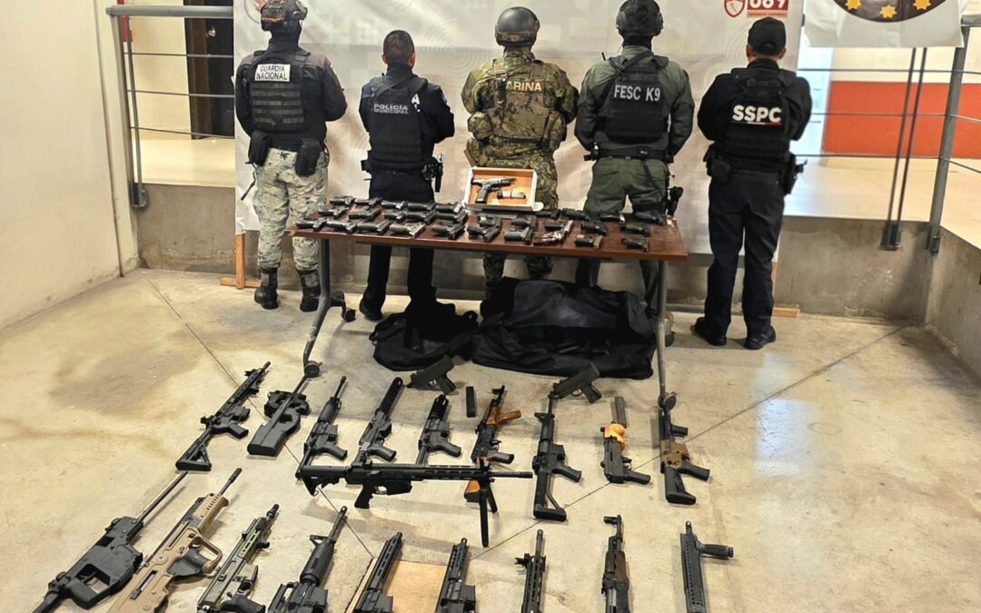 Baja California: Decomiso de 114 Armas en 15 Días Revela Crisis de Tráfico Ilegal