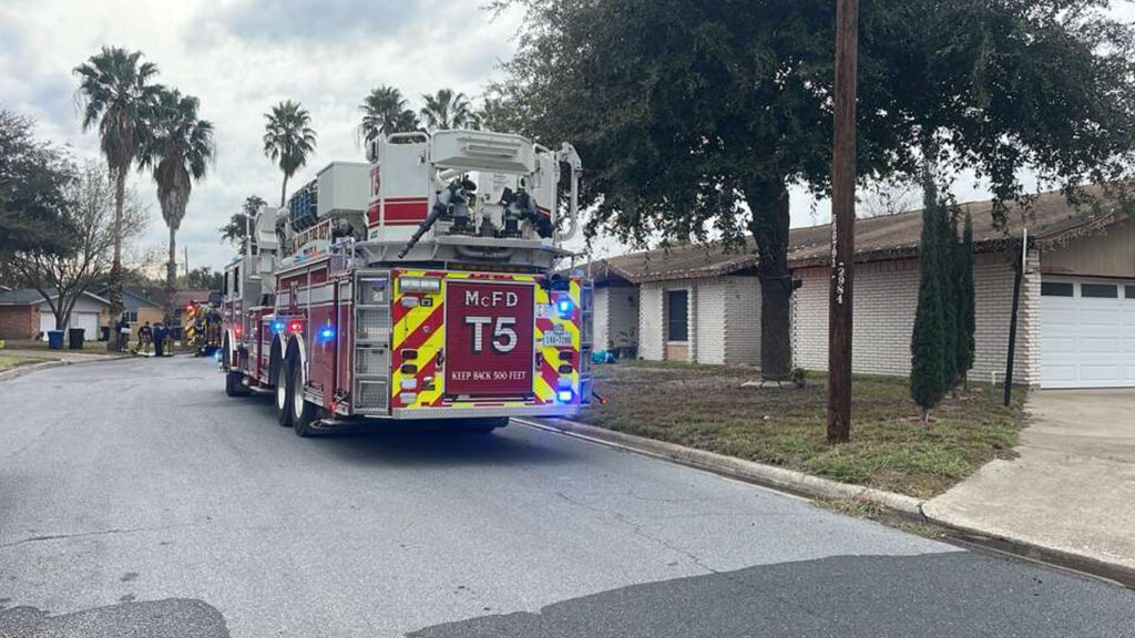 Incendio en McAllen: Casa en Llamas sin Lesionados ni Propietarios Presentes