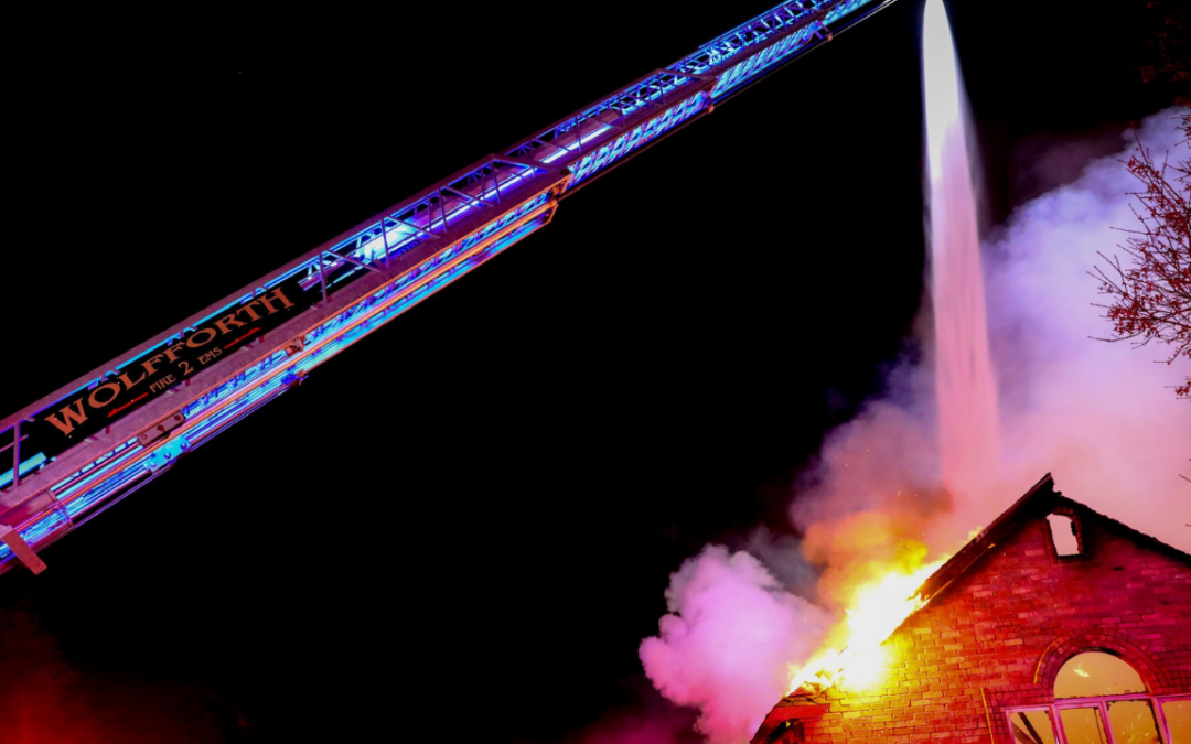 Incendio destruye vivienda en Wolfforth; no se reportan heridos