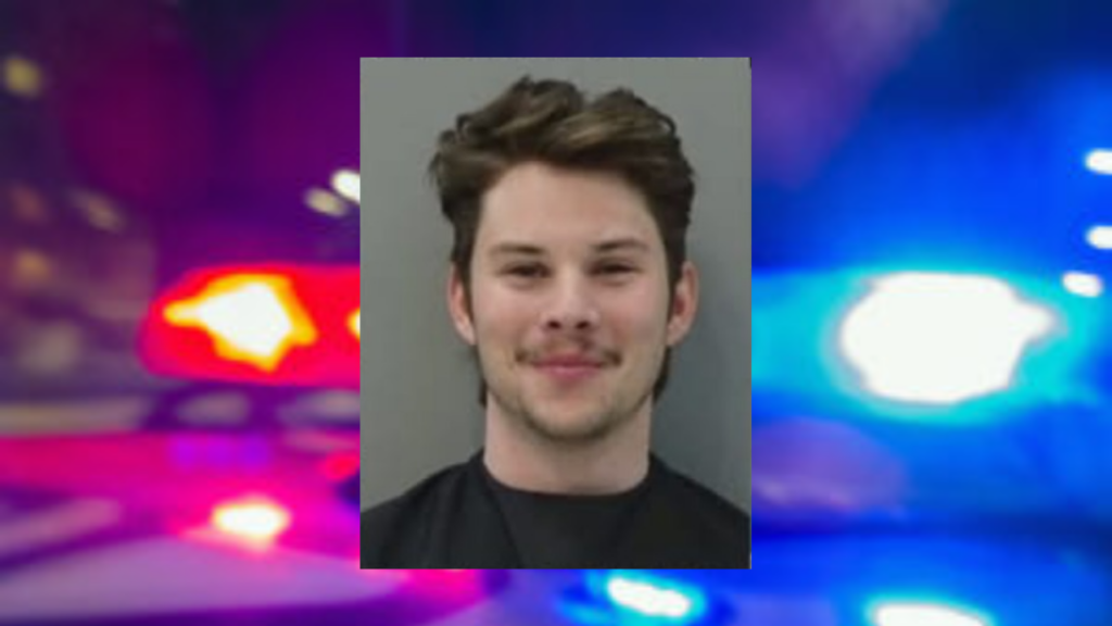 Arrestan a joven en San Angelo por disparar contra vehículo con pasajeros abordo