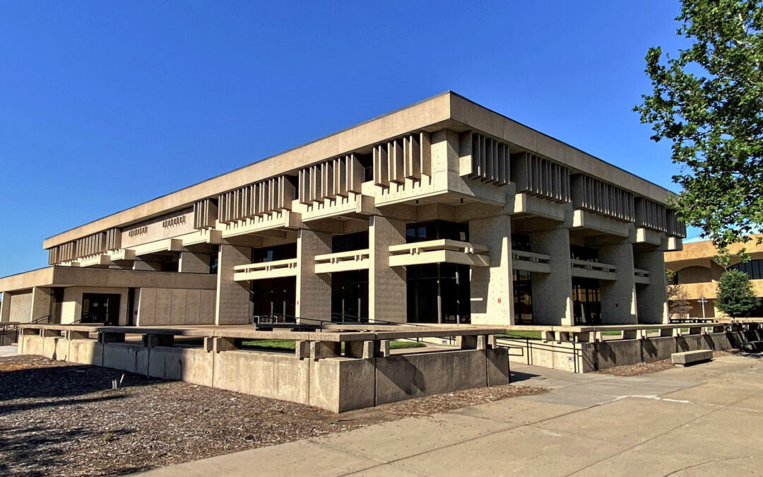 Wichita Public Library: 150 Años Celebrando la Educación y el Acceso a la Comunidad