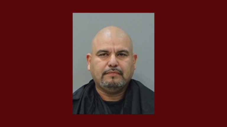 Hombre enfrenta cargos por agresión agravada con arma blanca en incidente doméstico en San Angelo